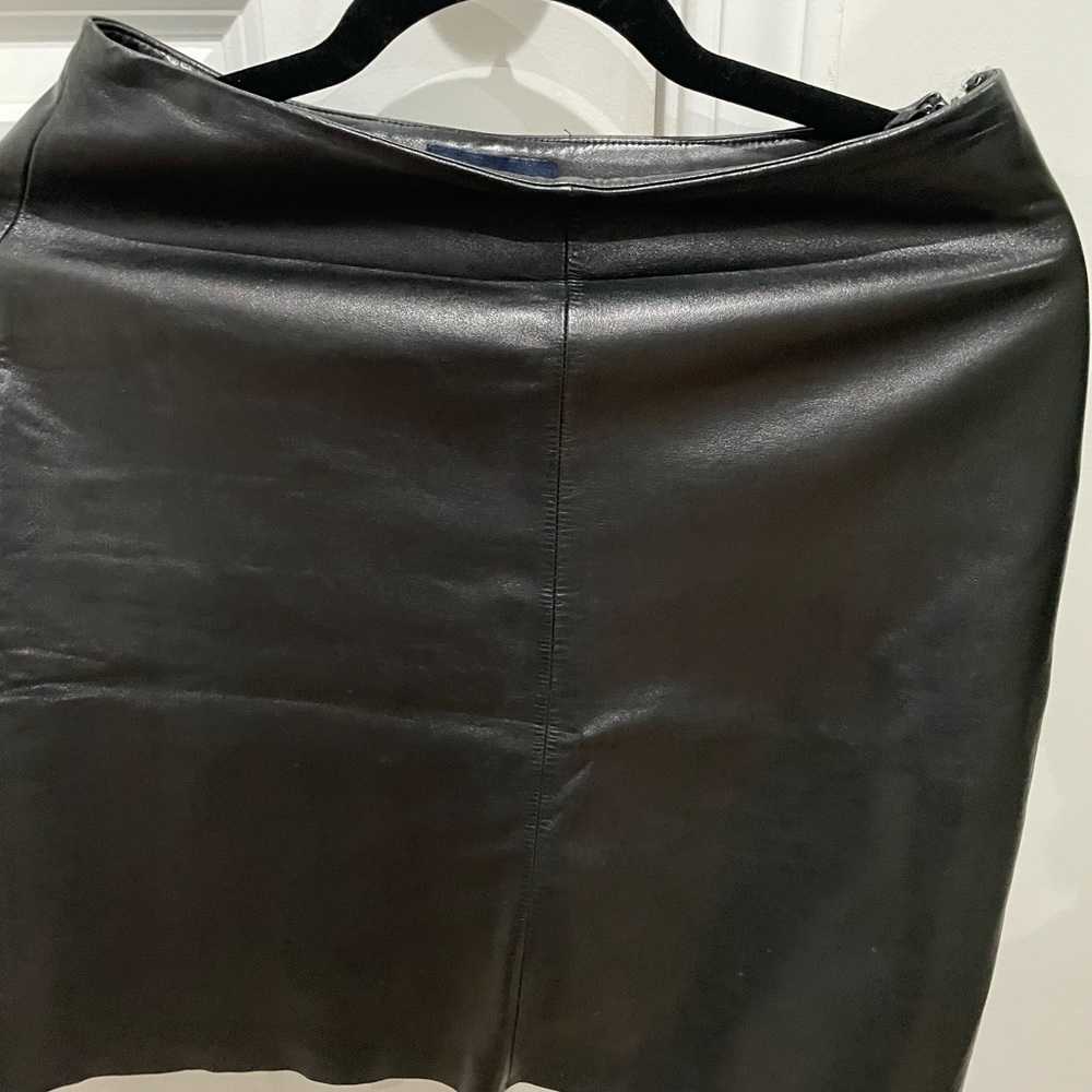 Ann Taylor leather skirt 🖤